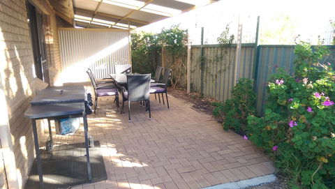 Kestrel Chalets - ACT Tourism 3