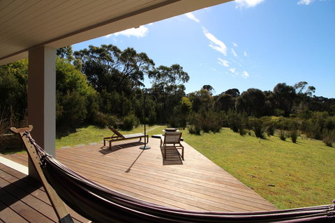 Tamar Solar Home - ACT Tourism 6