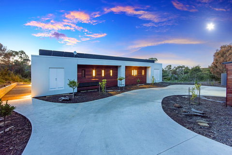 Tamar Solar Home - ACT Tourism 2