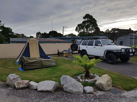 Strahan Retreat Holiday Park - ACT Tourism 32