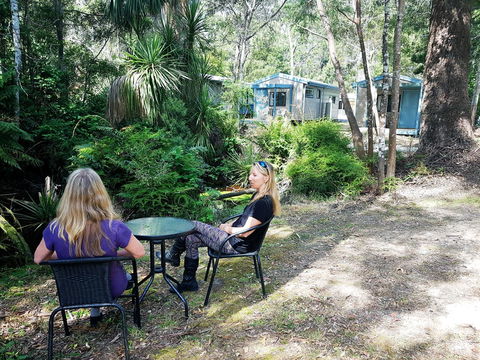 Strahan Retreat Holiday Park - ACT Tourism 30