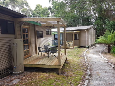 Strahan Retreat Holiday Park - ACT Tourism 22