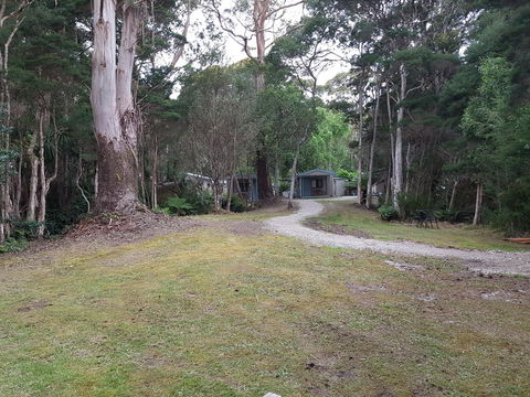 Strahan Retreat Holiday Park - ACT Tourism 35