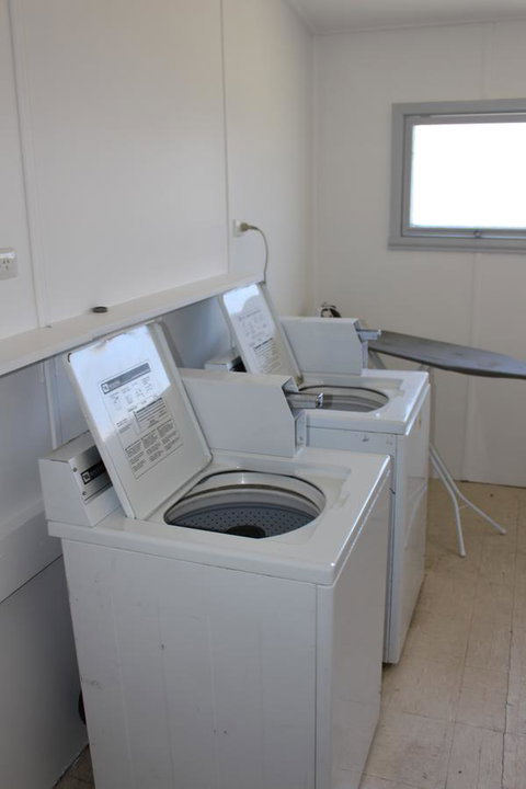 Tullah Lakeside Lodge - ACT Tourism 27