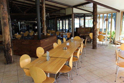 Tullah Lakeside Lodge - ACT Tourism 35