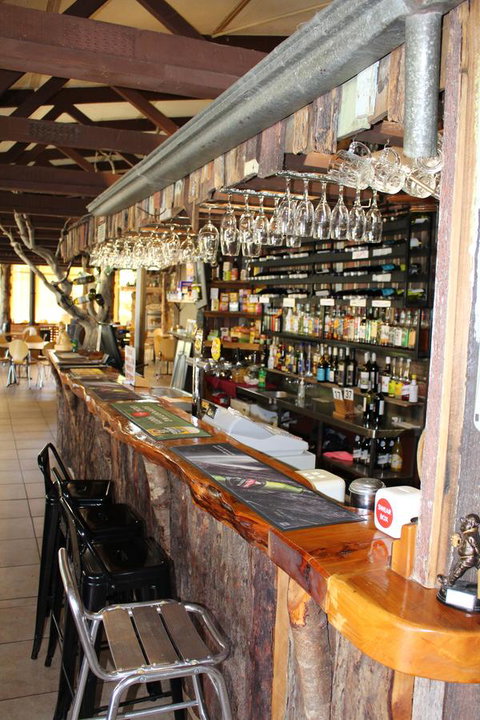 Tullah Lakeside Lodge - ACT Tourism 21