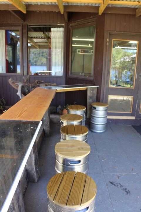 Tullah Lakeside Lodge - ACT Tourism 24