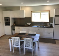 Loma Cottages - ACT Tourism