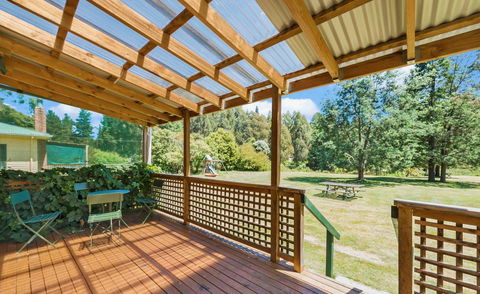 Giants Table And Cottages - ACT Tourism 21