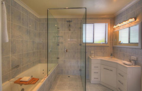 Stanley Village Waterfront Accommodation - ACT Tourism 20