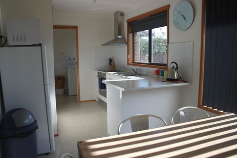 Modern 2 Bedroom Appartment - ACT Tourism 2