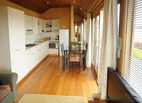 The Boat Shed - ACT Tourism 7
