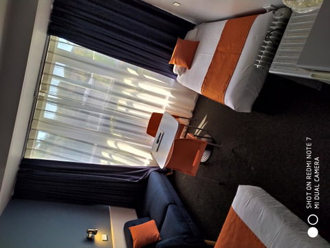 Waterfront Lodge Motel - ACT Tourism 5
