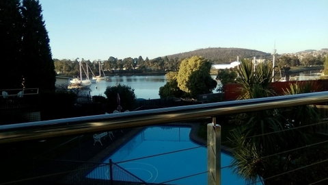 Waterfront Lodge Motel - ACT Tourism 0