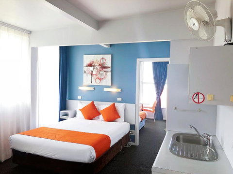 Waterfront Lodge Motel - ACT Tourism 8
