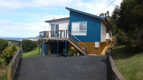 Seascape Beach House - ACT Tourism 16