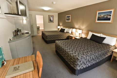 The Old Woolstore Apartment Hotel - ACT Tourism 10