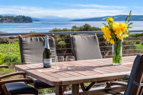 Sunset Bay Escape - ACT Tourism 26