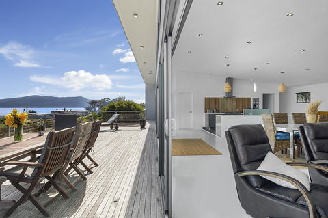 Sunset Bay Escape - ACT Tourism 14