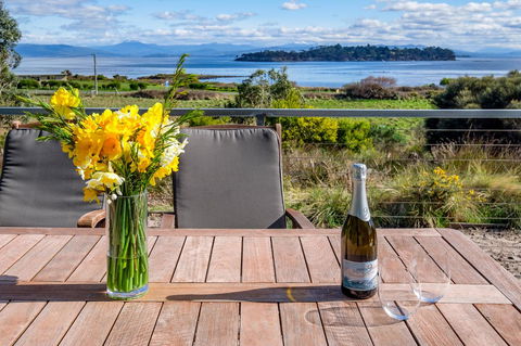 Sunset Bay Escape - ACT Tourism 8