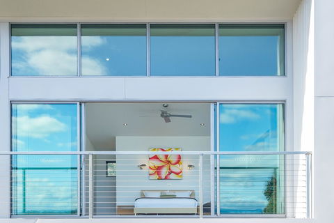 Sunset Bay Escape - ACT Tourism 25