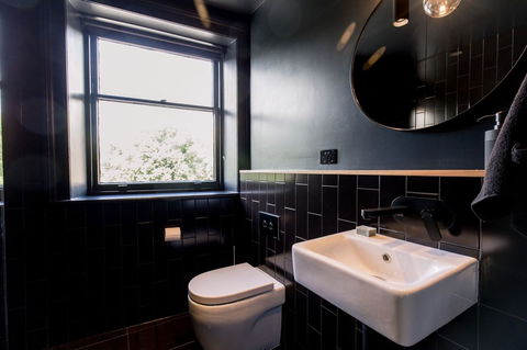 105 Mac Unique Apartments - ACT Tourism 19