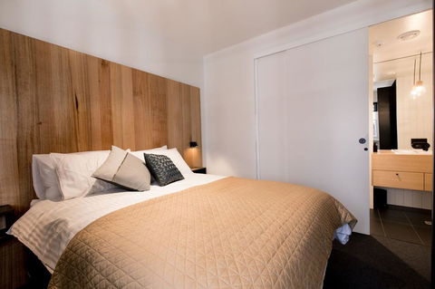 105 Mac Unique Apartments - ACT Tourism 8
