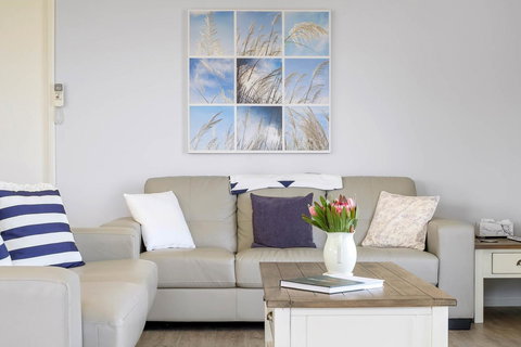 Omaroo Cottage Bruny Island - ACT Tourism 3