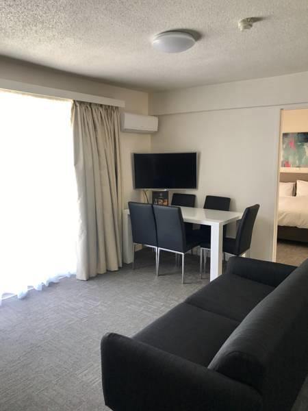 Adina Place Motel Apartments - ACT Tourism 8