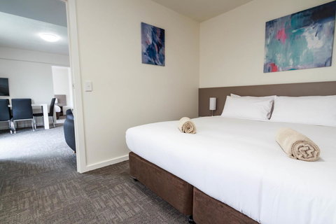 Adina Place Motel Apartments - ACT Tourism 13