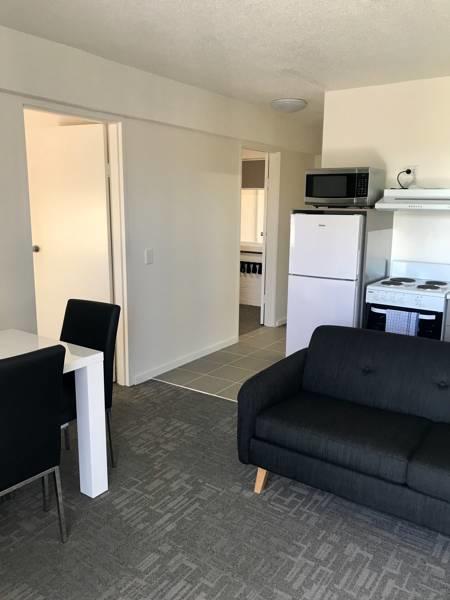Adina Place Motel Apartments - ACT Tourism 12