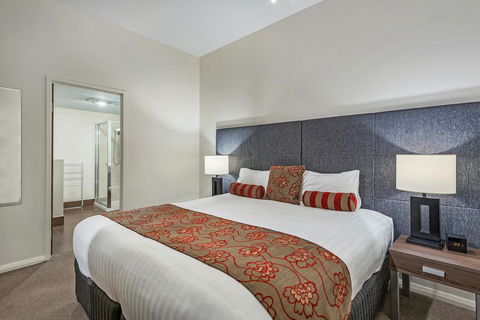 Mantra One Sandy Bay Road - ACT Tourism 2