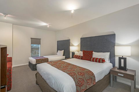 Mantra One Sandy Bay Road - ACT Tourism 7