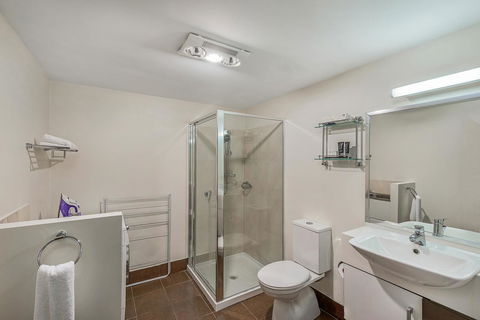 Mantra One Sandy Bay Road - ACT Tourism 22