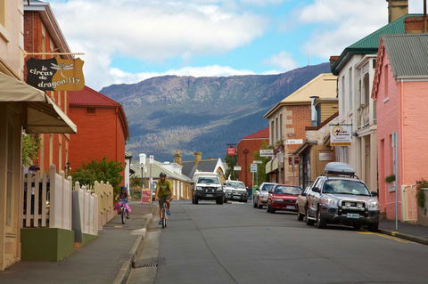 Hobart Waterfront Apartments - ACT Tourism 8