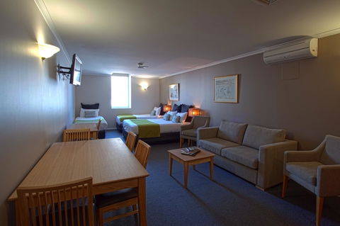 Hobart Waterfront Apartments - ACT Tourism 18