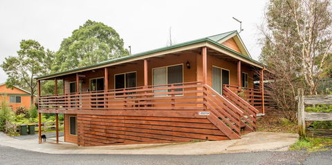 Driftwood Strahan Villas - ACT Tourism 4