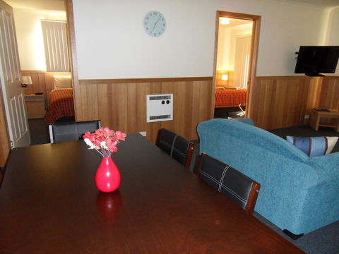 Driftwood Strahan Villas - ACT Tourism 17
