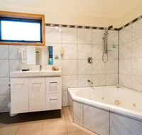 Driftwood Strahan Villas - ACT Tourism