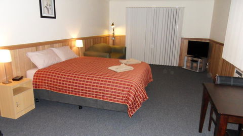 Driftwood Strahan Villas - ACT Tourism 19