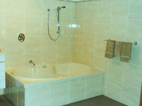 Driftwood Strahan Villas - ACT Tourism 18