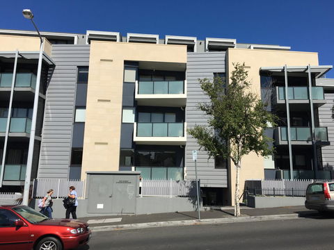 Hobart Inner City Apartment - ACT Tourism 0