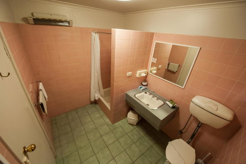 Parklane Motel - ACT Tourism 3