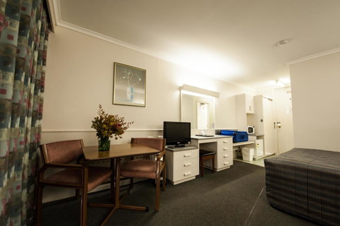 Parklane Motel - ACT Tourism 16