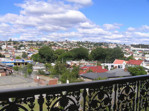 Auldington Hotel - ACT Tourism 32