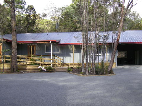 The Crays Accommodation - ACT Tourism 25