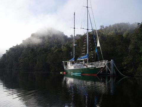 The Crays Accommodation - ACT Tourism 24