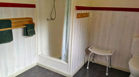 The Crays Accommodation - ACT Tourism 11