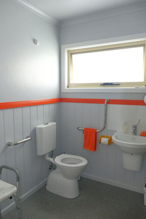 The Crays Accommodation - ACT Tourism 4