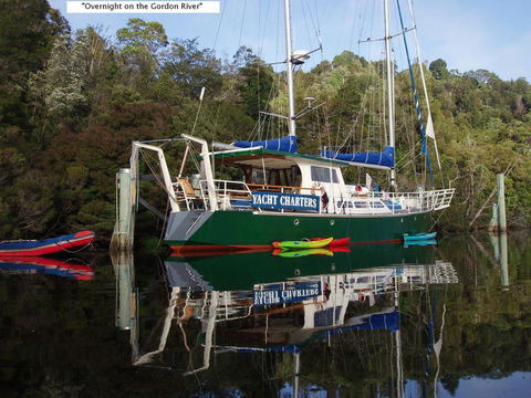 The Crays Accommodation - ACT Tourism 23